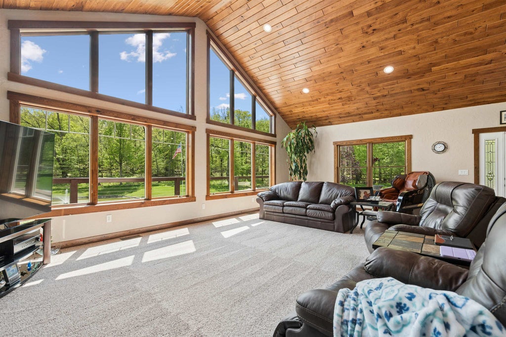 Photo of Delhi, IA 52223 (MLS # 154587)