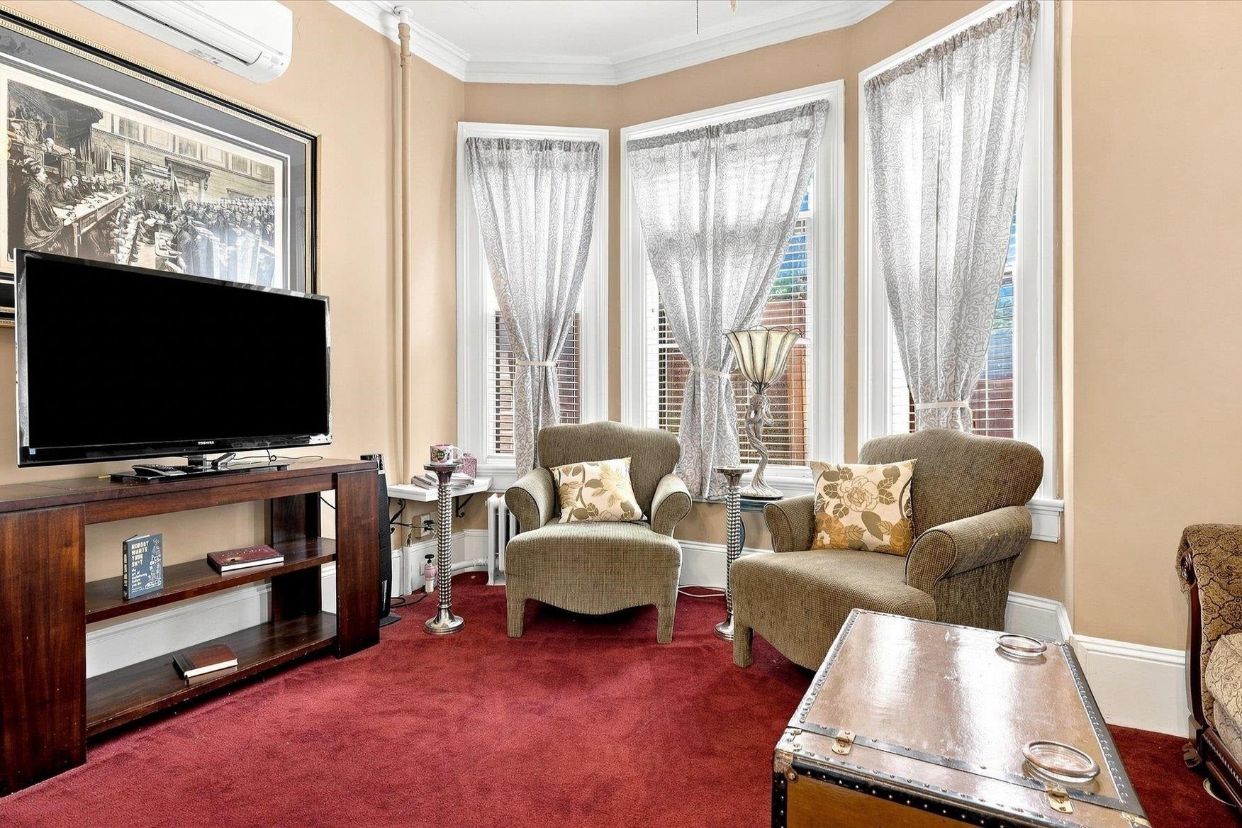 679 Bluff Street - Photo 3