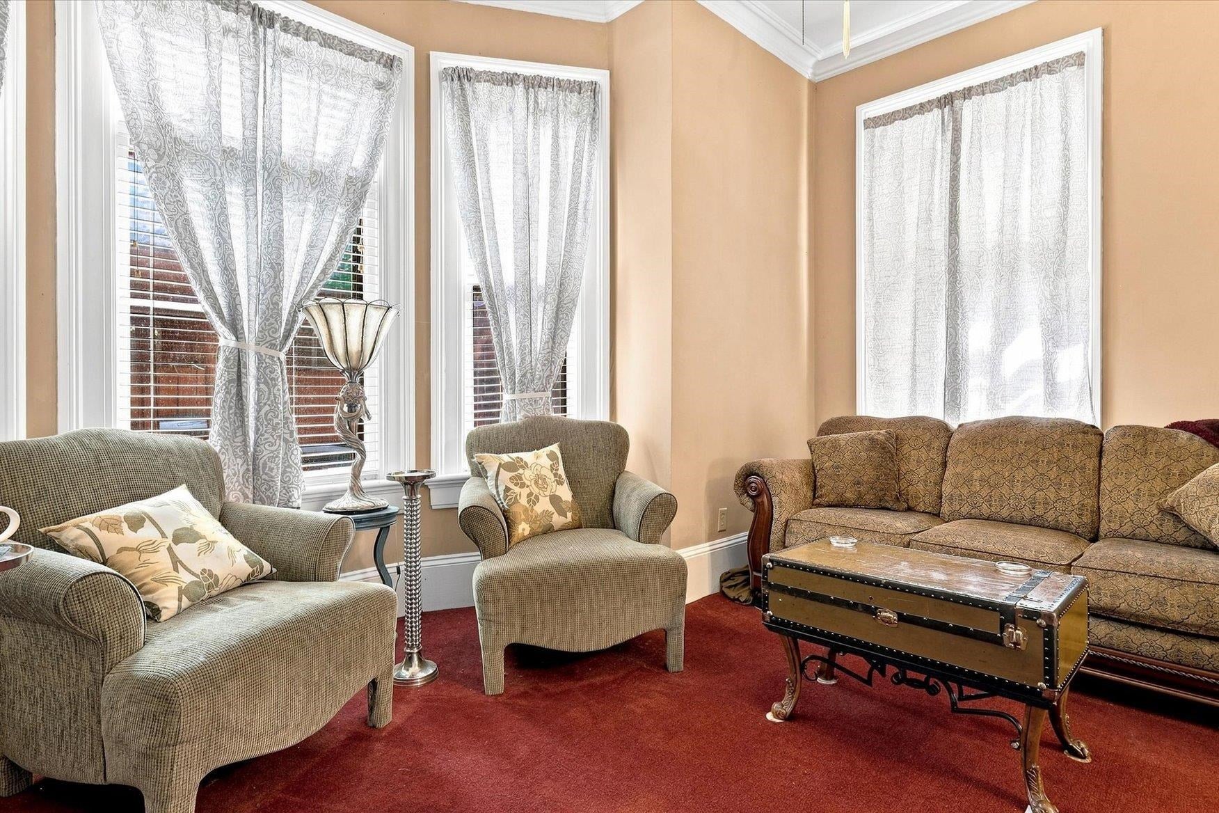 679 Bluff Street - Photo 4
