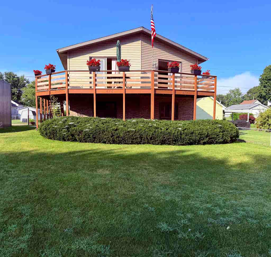 Photo of East Dubuque, IL 61025 (MLS # 155424)
