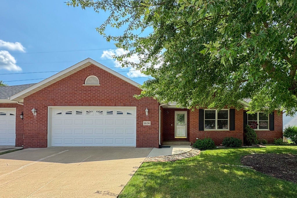 Photo of Dubuque, IA 52003 (MLS # 155428)