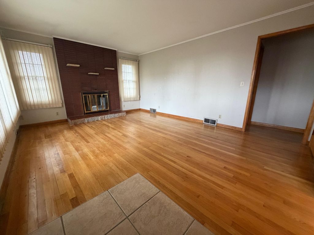 Photo of Dubuque, IA 52001 (MLS # 154403)