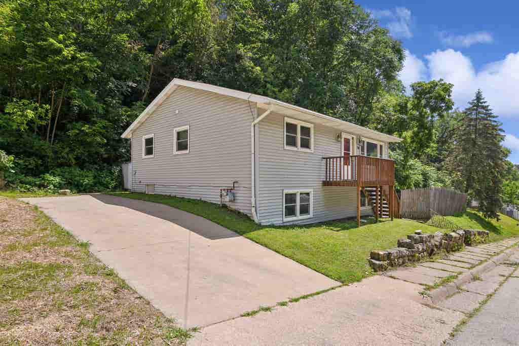 Photo of Dubuque, IA 52003 (MLS # 155151)