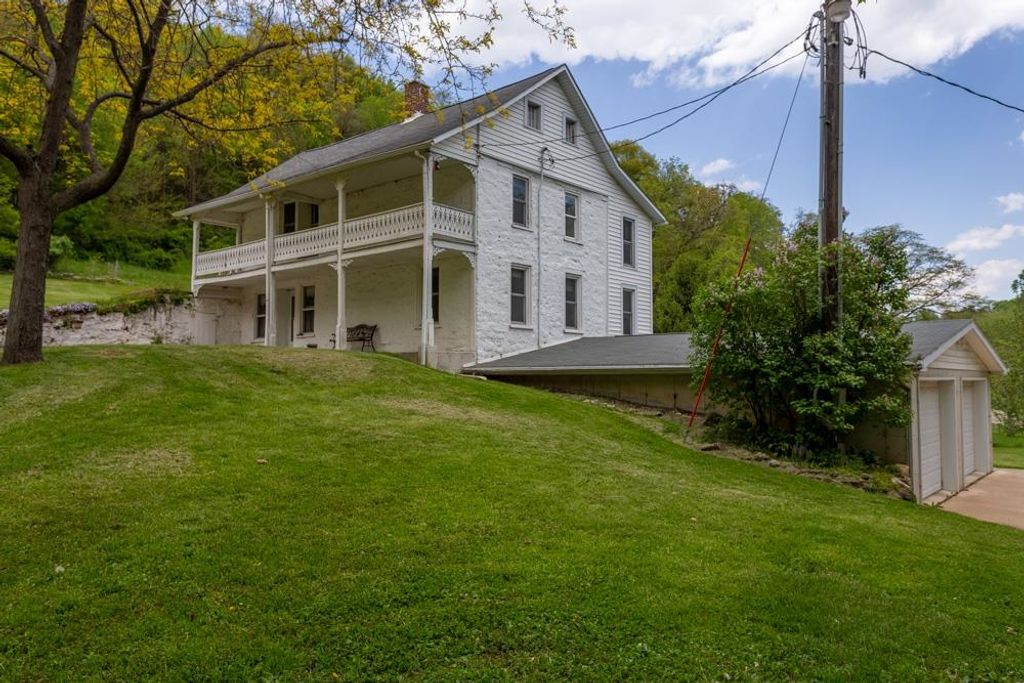 Photo of Dubuque, IA 52001 (MLS # 154578)