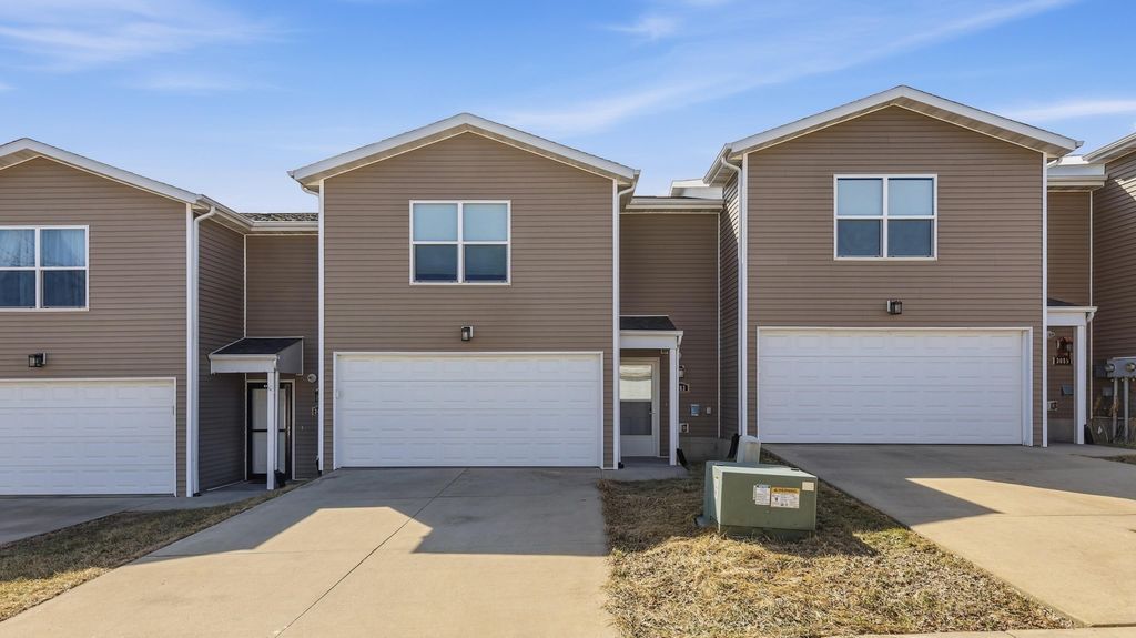 Photo of Dubuque, IA 52003 (MLS # 154201)