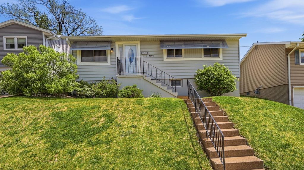 Photo of Dubuque, IA 52001 (MLS # 154687)