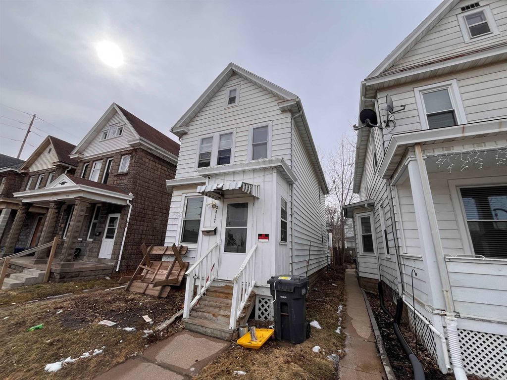 Photo of Dubuque, IA 52001 (MLS # 154048)