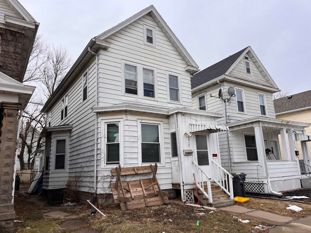 Photo of Dubuque, IA 52001 (MLS # 154048)