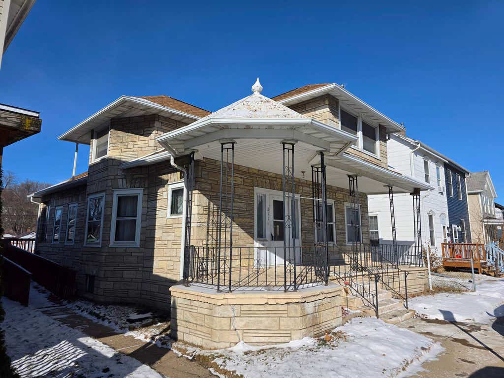 Photo of Dubuque, IA 52001 (MLS # 153755)
