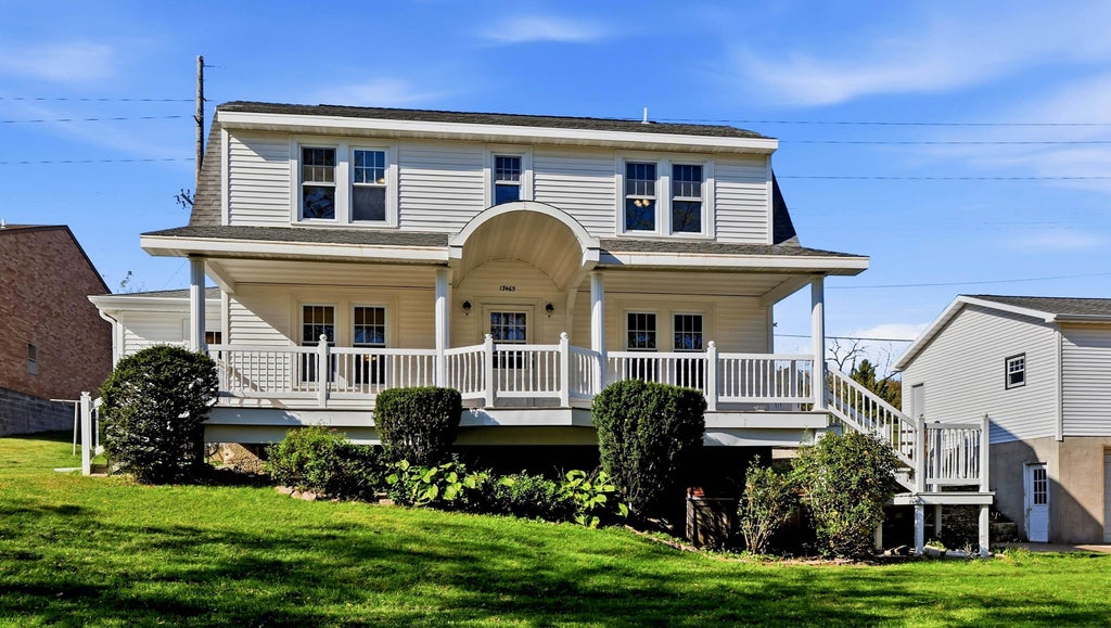 Photo of Dubuque, IA 52001 (MLS # 155931)
