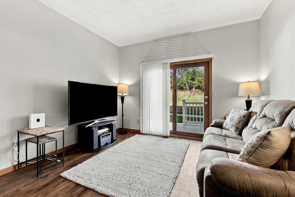 Photo of Dubuque, IA 52003 (MLS # 155994)