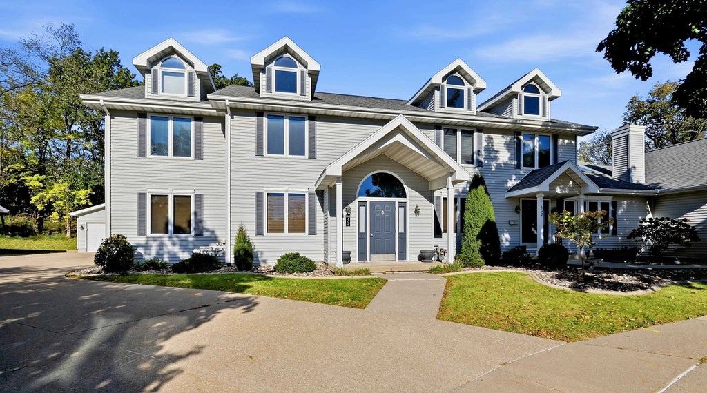 Photo of Dubuque, IA 52003 (MLS # 155994)