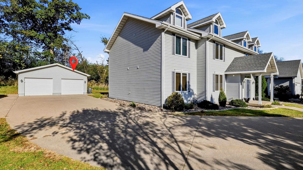 Photo of Dubuque, IA 52003 (MLS # 155994)