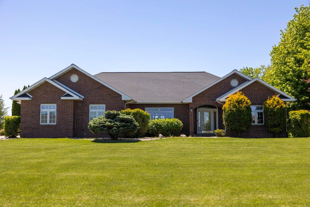 Photo of Dubuque, IA 52002 (MLS # 154640)