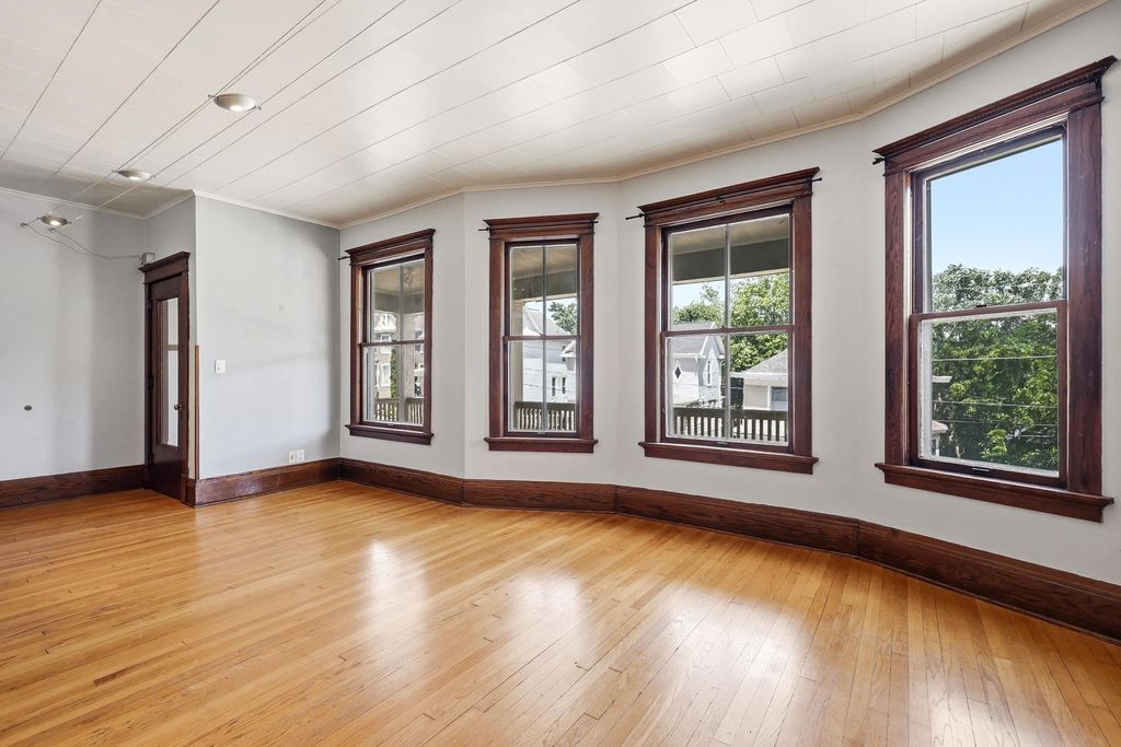 Photo of Dubuque, IA 52001 (MLS # 155154)