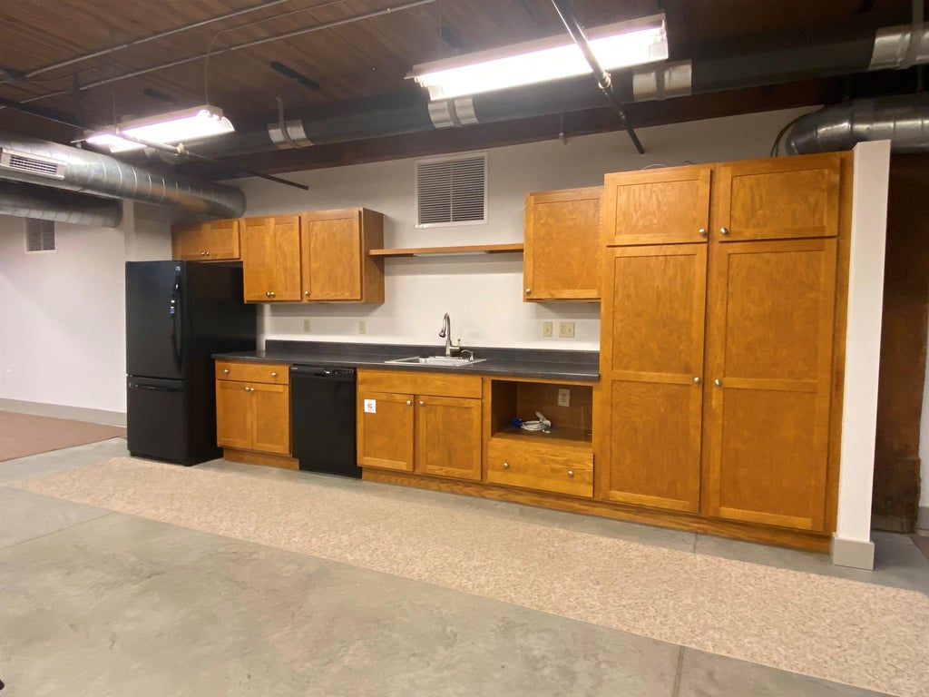 Photo of Dubuque, IA 52001 (MLS # 154861)