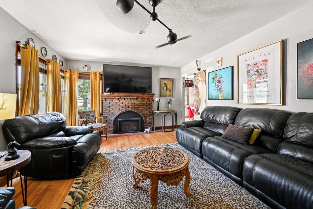 Photo of Dubuque, IA 52001 (MLS # 155267)