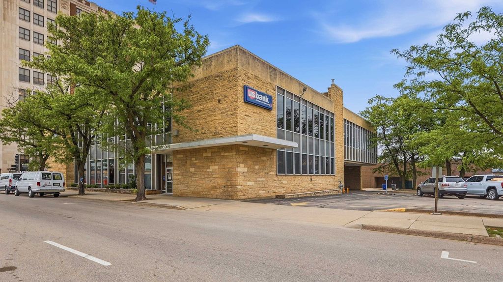 Photo of Dubuque, IA 52001 (MLS # 154731)