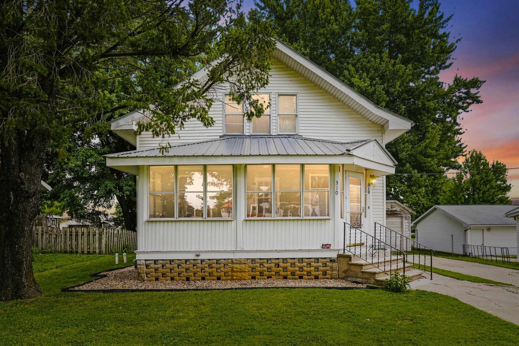 Photo of Earlville, IA 52041 (MLS # 155395)