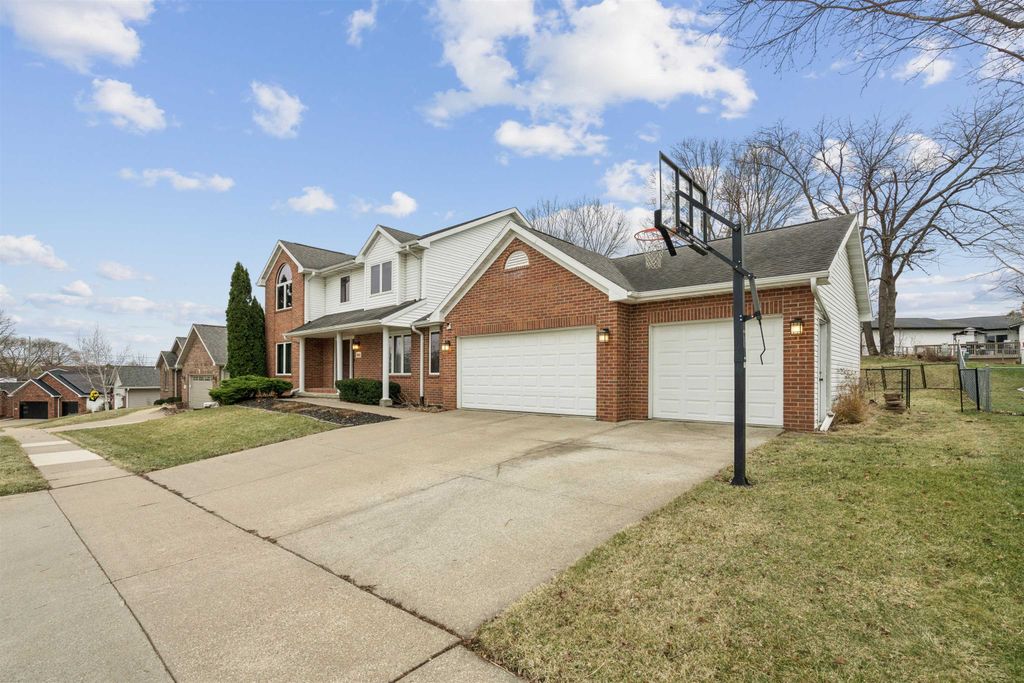 Photo of Dubuque, IA 52003 (MLS # 154154)