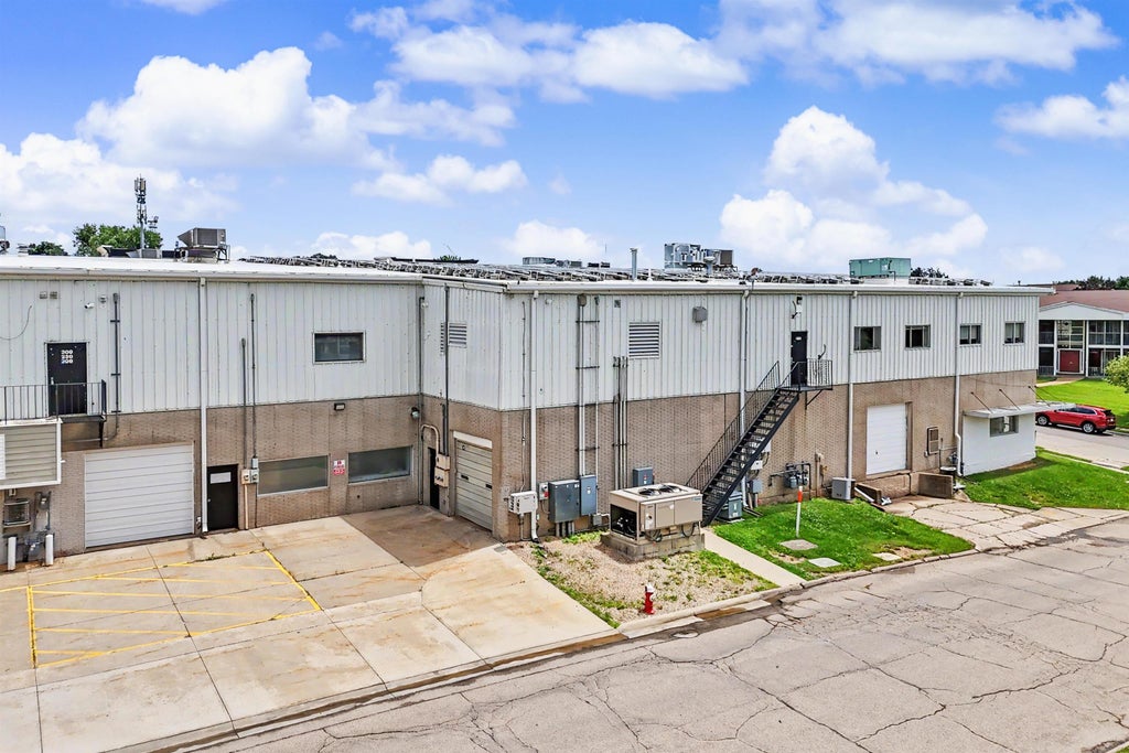 Photo of Dubuque, IA 52002 (MLS # 156016)