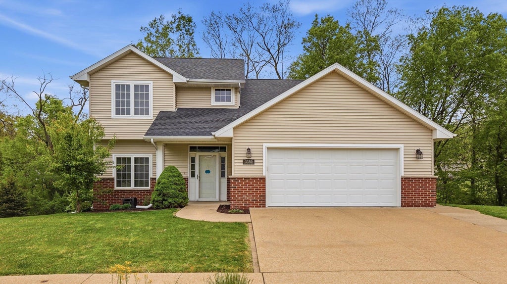 Photo of Dubuque, IA 52002 (MLS # 154870)