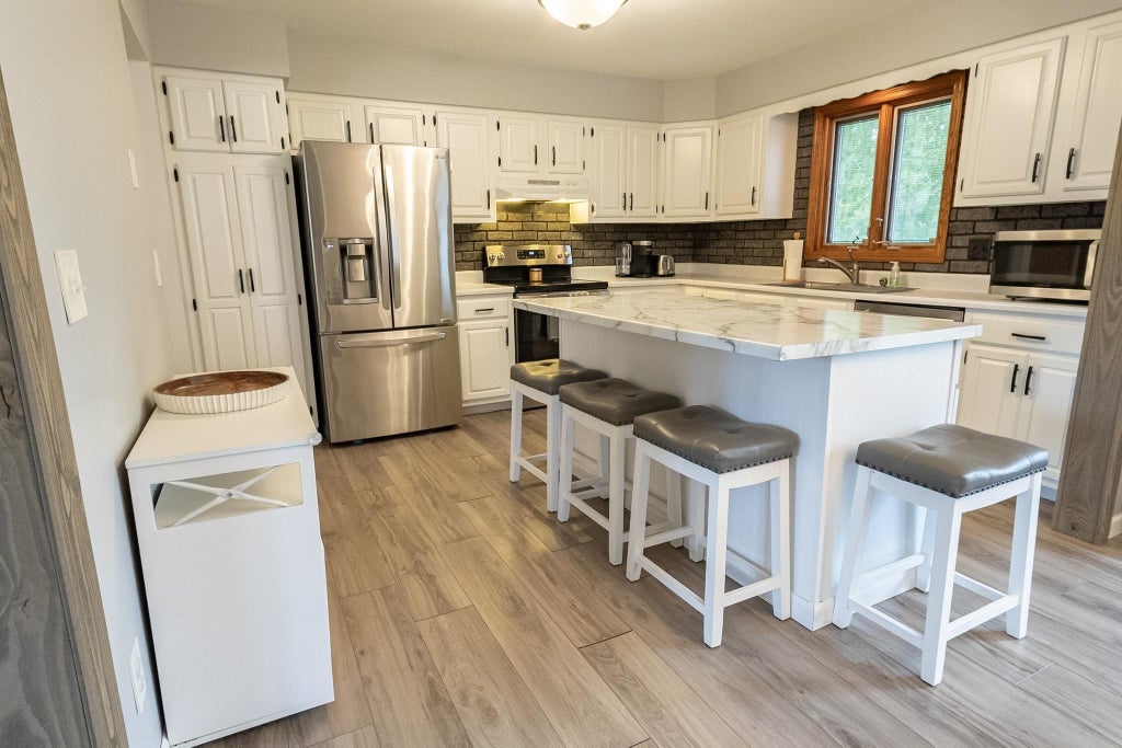 Photo of Dubuque, IA 52003 (MLS # 155813)