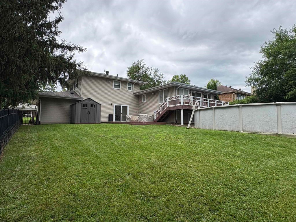 Photo of Dubuque, IA 52001 (MLS # 155144)