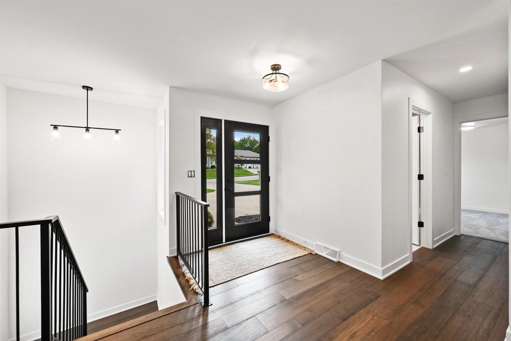 Photo of Dubuque, IA 52003 (MLS # 155908)