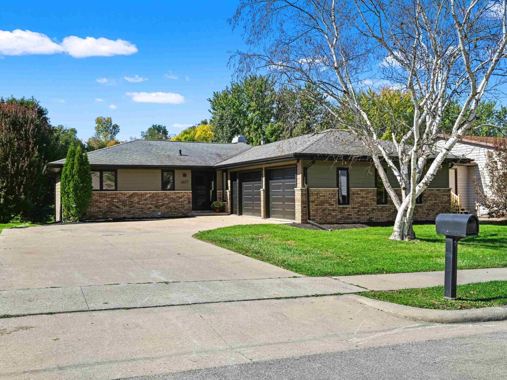 Photo of Dubuque, IA 52003 (MLS # 155908)