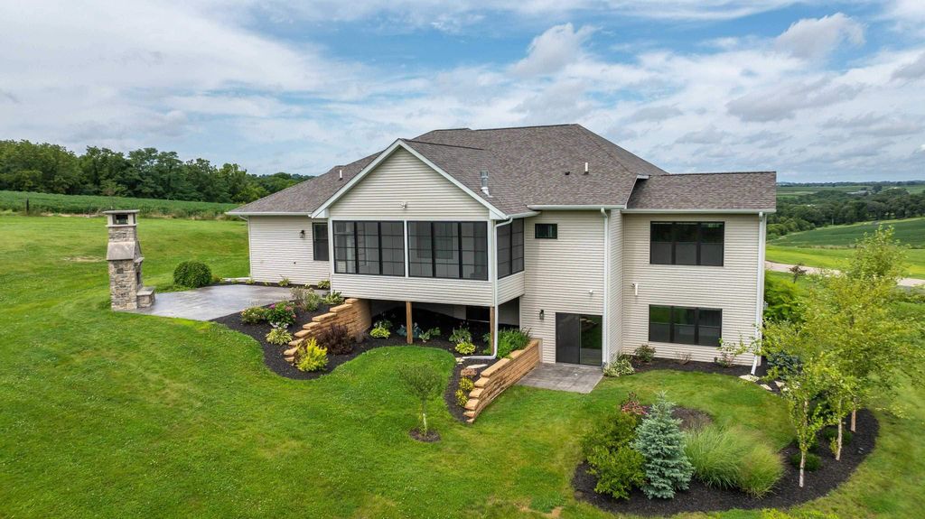 Photo of Dubuque, IA 52003 (MLS # 153934)