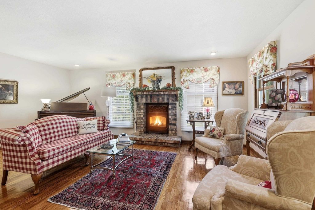 Photo of Dubuque, IA 52003 (MLS # 155061)