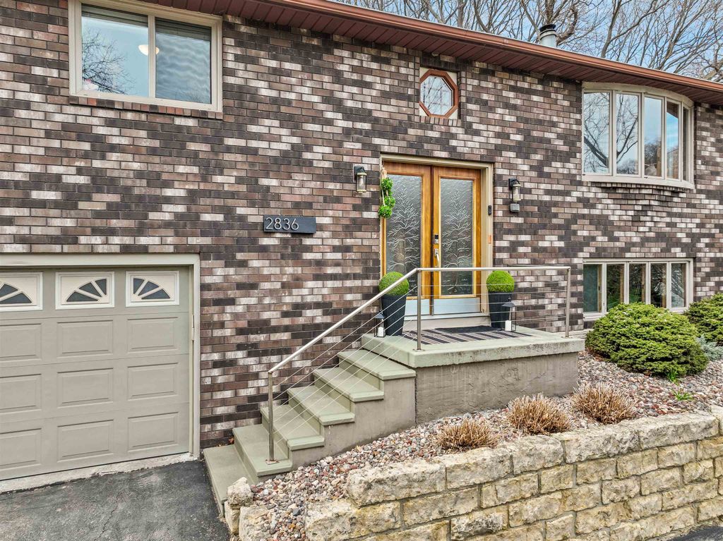 Photo of Dubuque, IA 52001 (MLS # 154348)