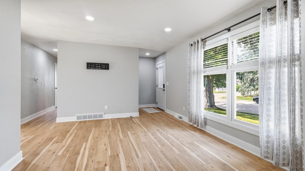 Photo of Dubuque, IA 52001 (MLS # 155341)