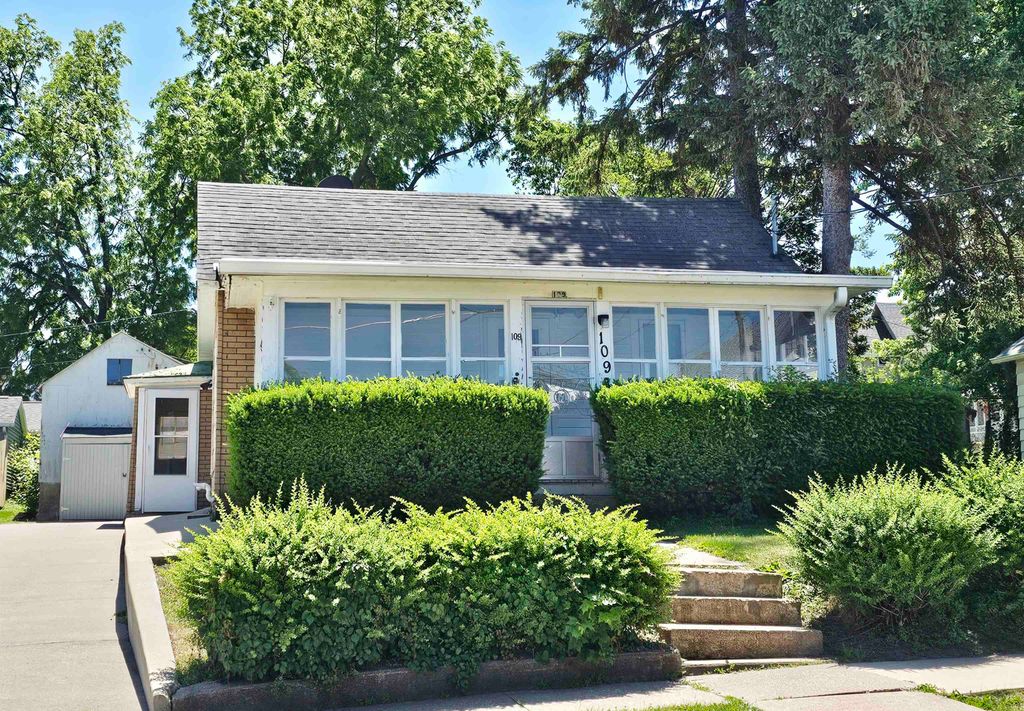 Photo of Maquoketa, IA 52060 (MLS # 154823)