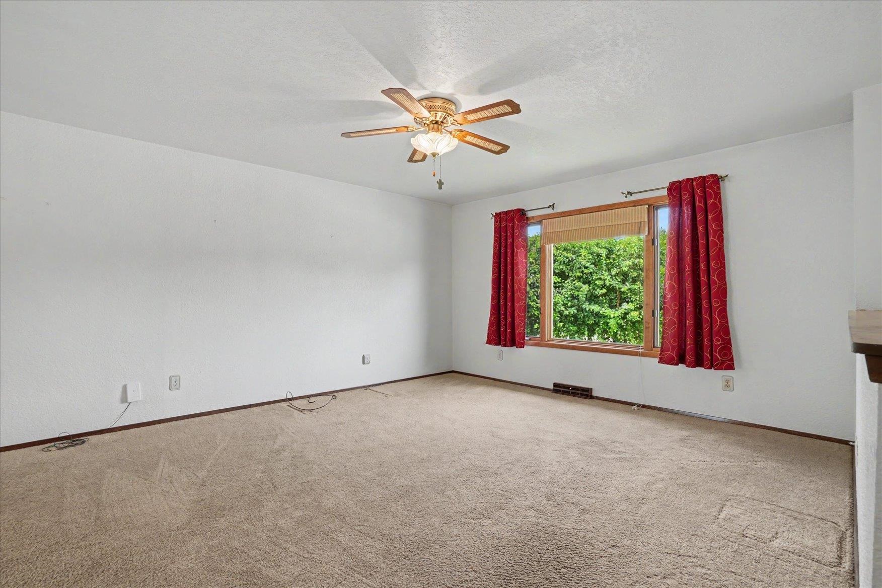1971 Lagen Street - Photo 4