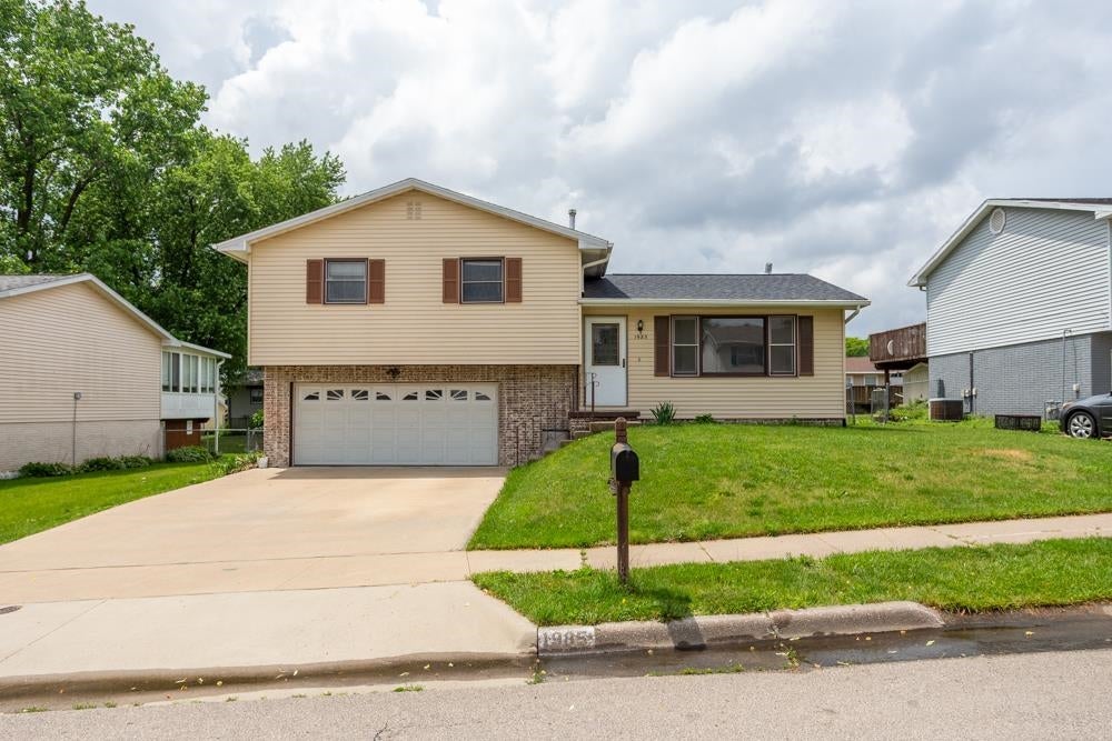 Photo of Dubuque, IA 52001 (MLS # 154865)