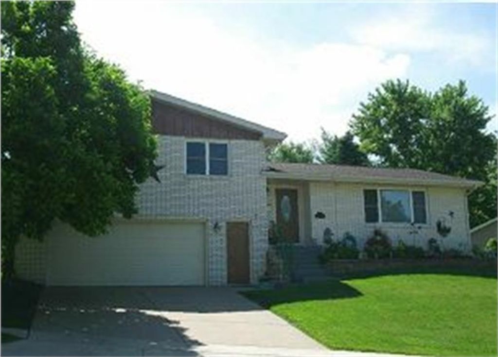 Photo of Dubuque, IA 52001 (MLS # 154645)