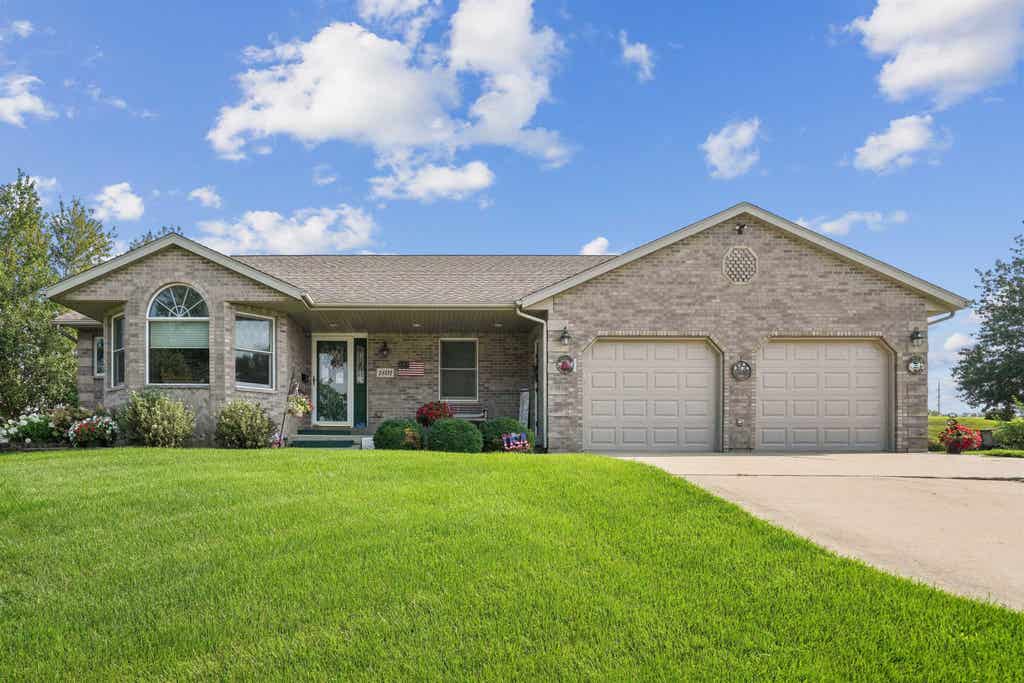Photo of Maquoketa, IA 52060 (MLS # 155450)