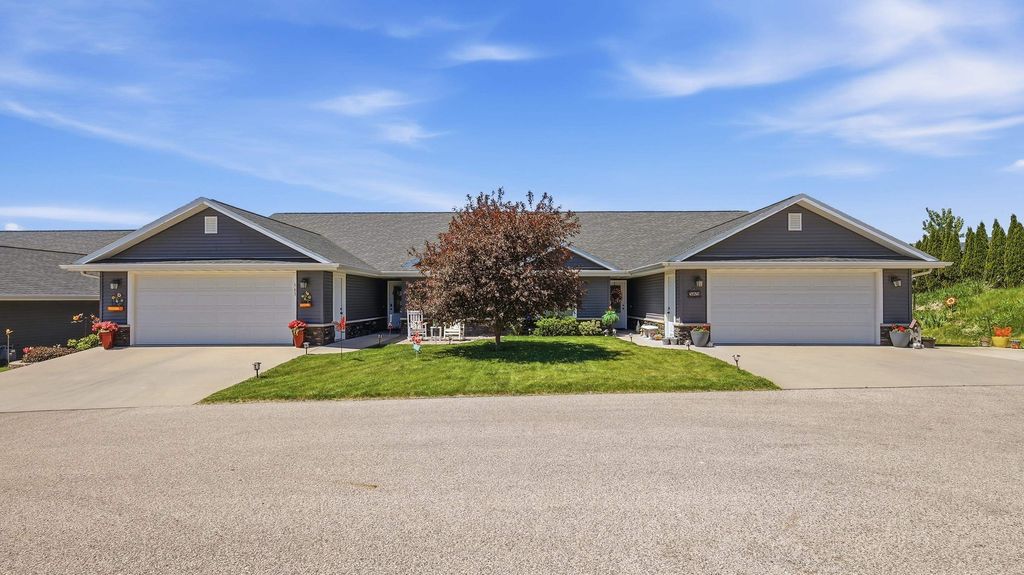 Photo of Dubuque, IA 52001 (MLS # 154728)