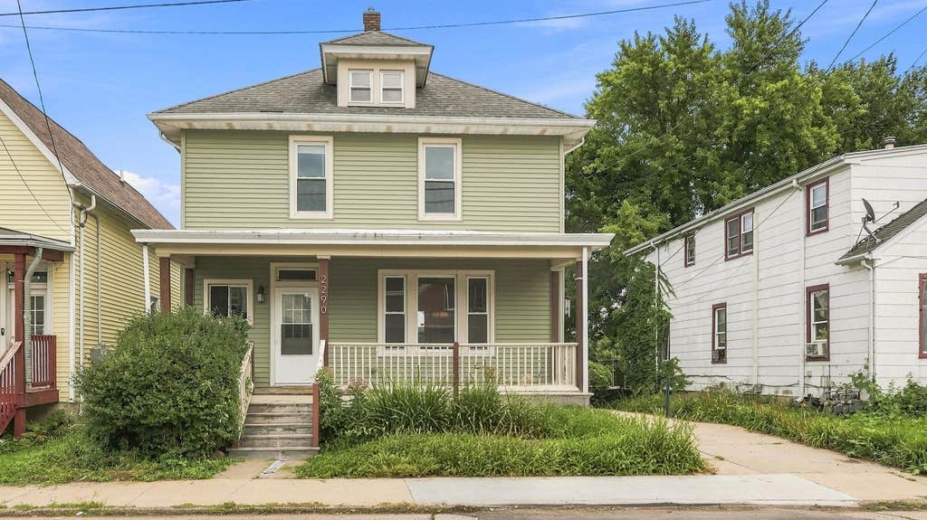 Photo of Dubuque, IA 52001 (MLS # 155463)