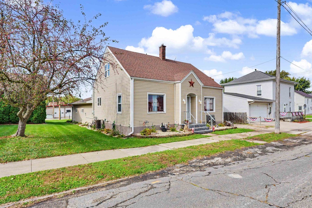 Photo of Earlville, IA 52041 (MLS # 155915)