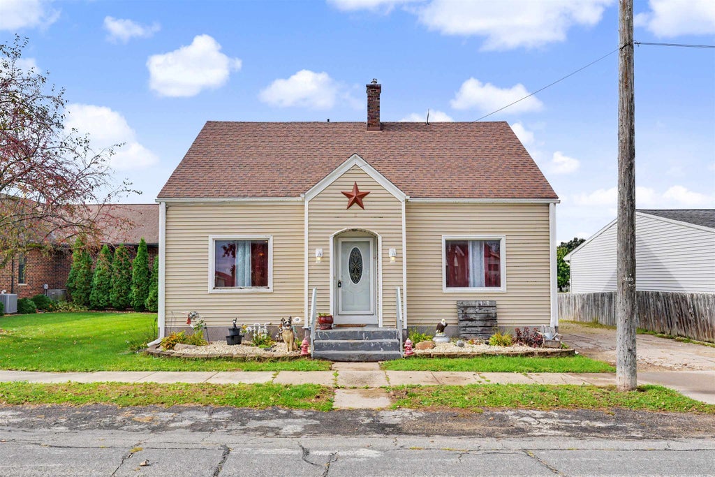 Photo of Earlville, IA 52041 (MLS # 155915)