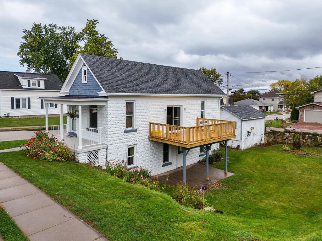 Photo of Dubuque, IA 52001 (MLS # 155970)