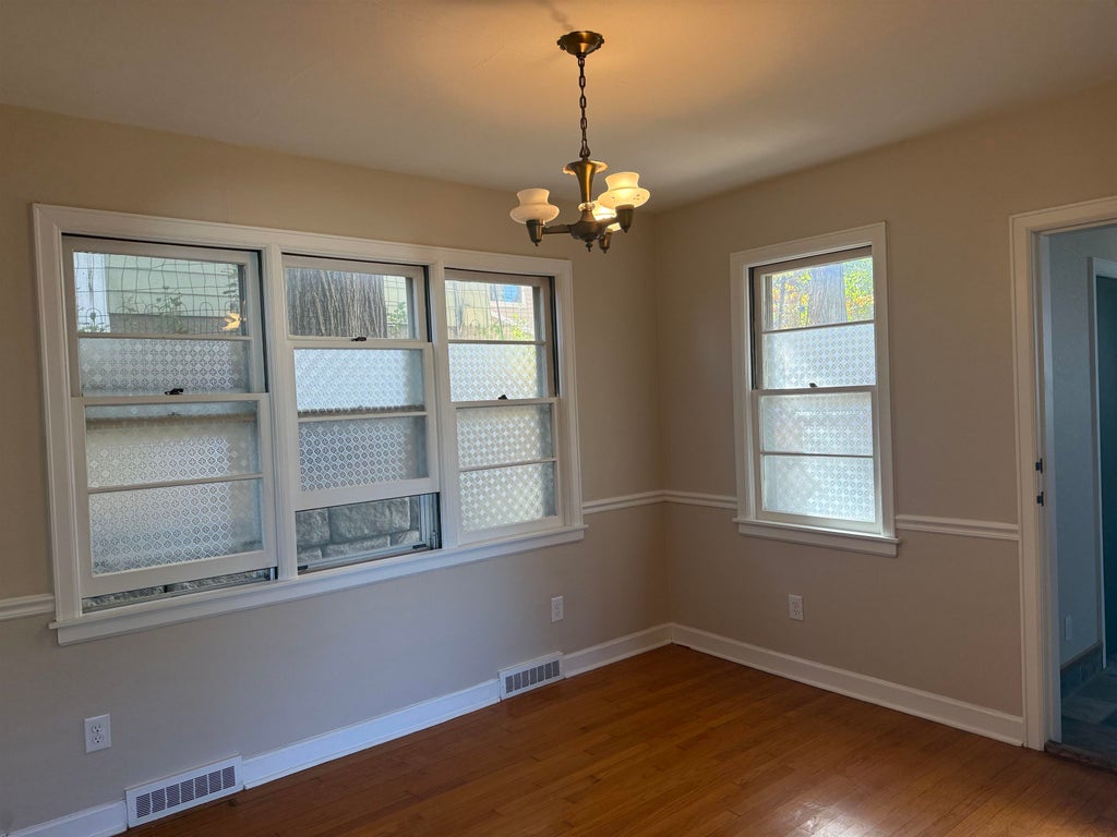 Photo of Dubuque, IA 52001 (MLS # 156070)