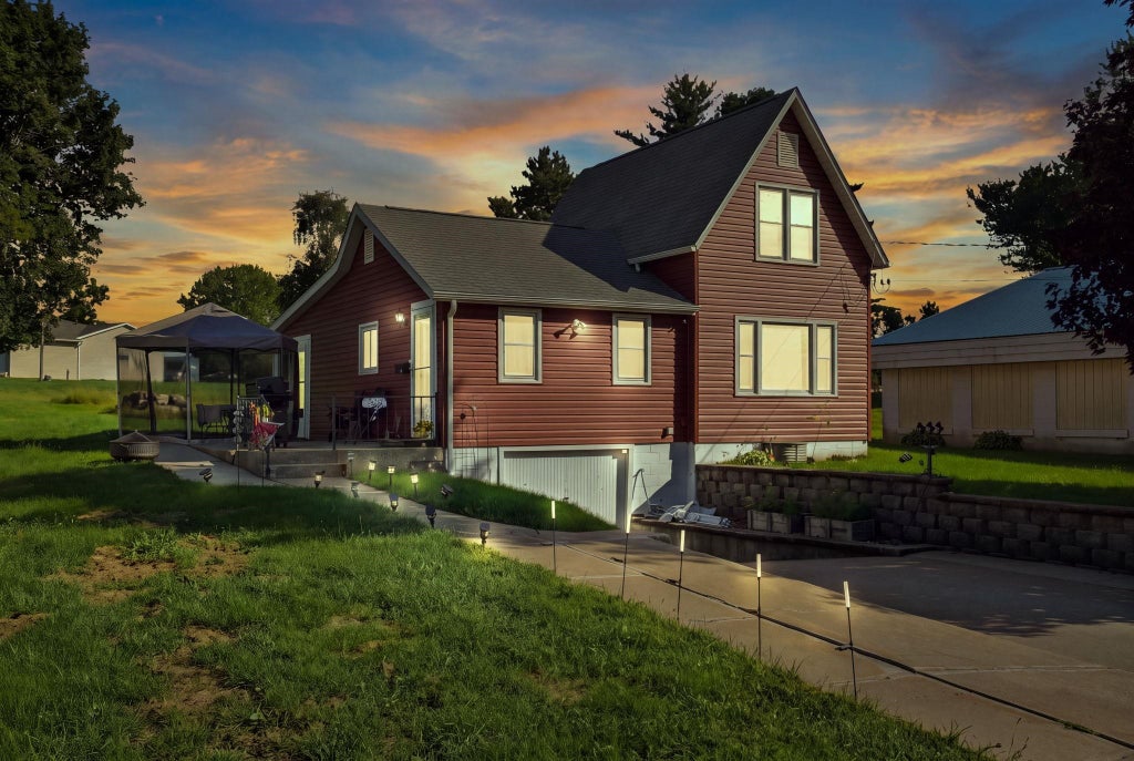 Photo of Platteville, WI 53818 (MLS # 155705)