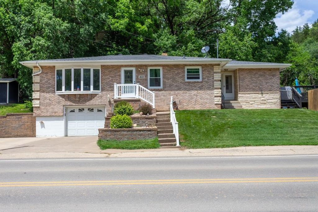 Photo of Dubuque, IA 52001 (MLS # 155002)