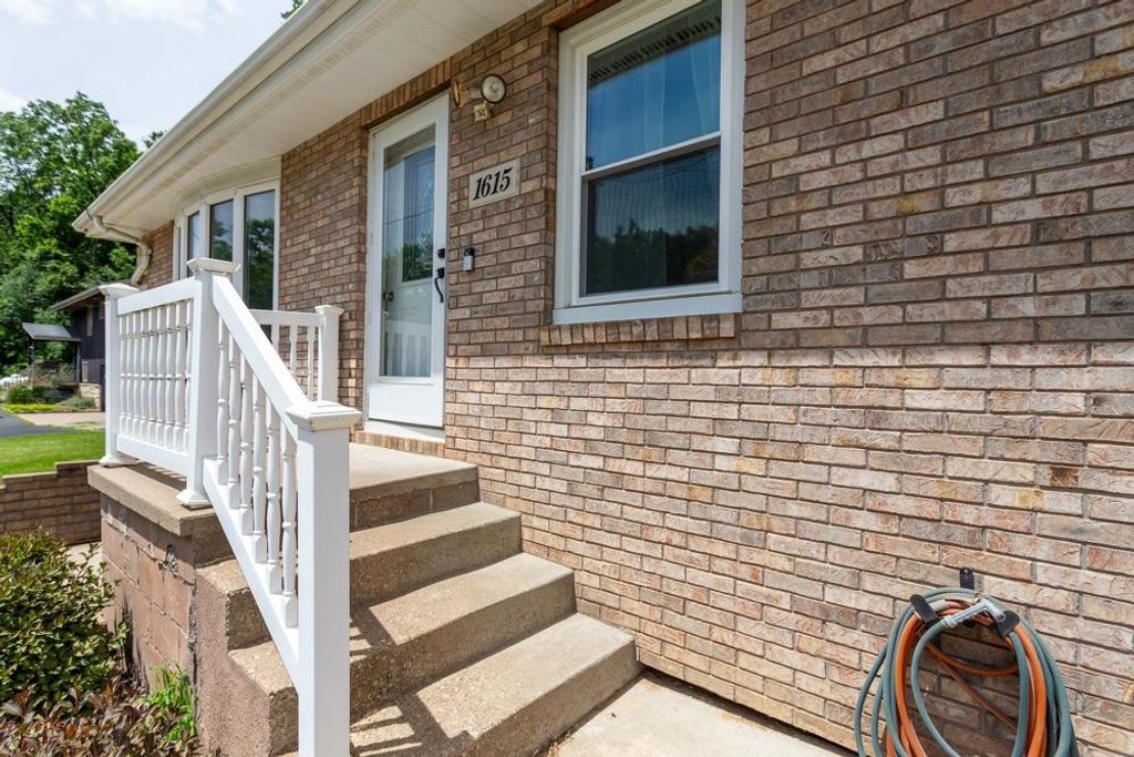 Photo of Dubuque, IA 52001 (MLS # 155002)