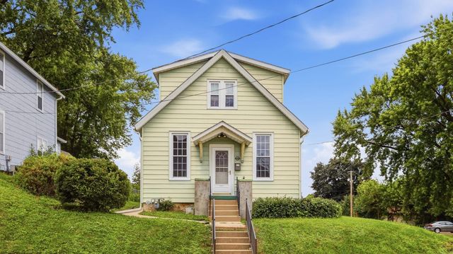 1209 Vernon Street