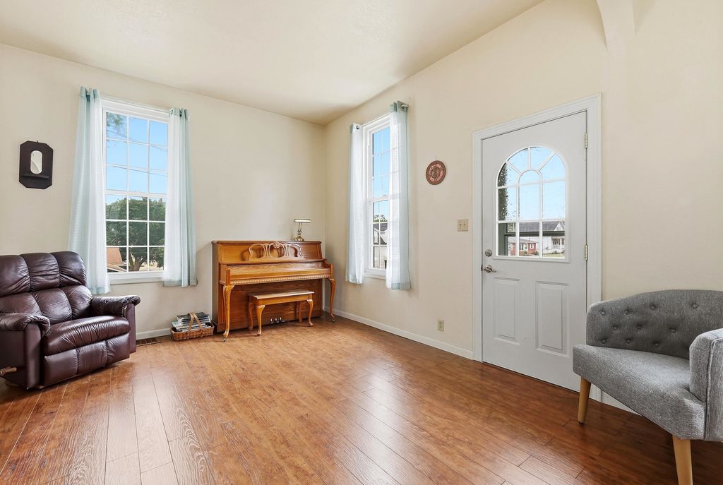 Photo of Dubuque, IA 52001 (MLS # 155097)